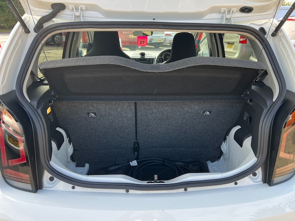 Used Volkswagen up! 2023 for sale - 75639513: Photo 42