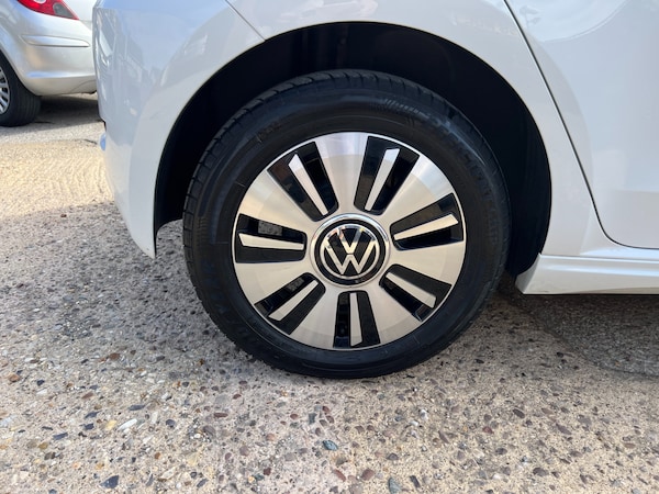 Used Volkswagen up! 2023 for sale - 75639513: Photo 43