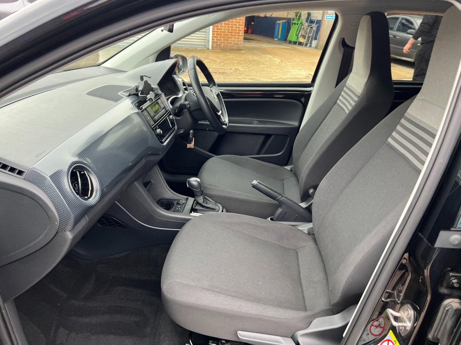 Used Volkswagen up! 2021 for sale - 77998157: Photo 11