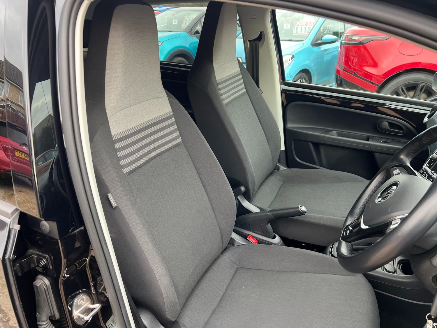 Used Volkswagen up! 2021 for sale - 77998157: Photo 31