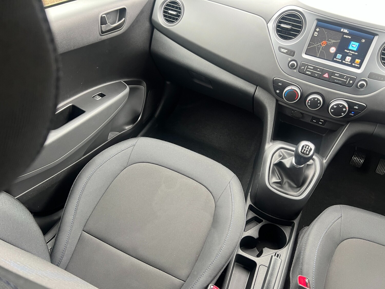 Used Hyundai i10 2019 for sale - 77760823: Photo 15