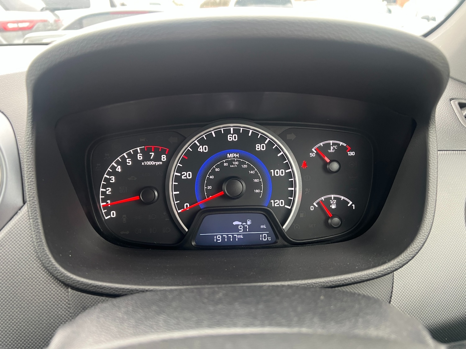 Used Hyundai i10 2019 for sale - 77760823: Photo 20