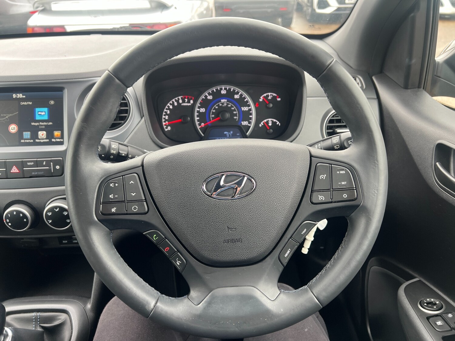 Used Hyundai i10 2019 for sale - 77760823: Photo 21