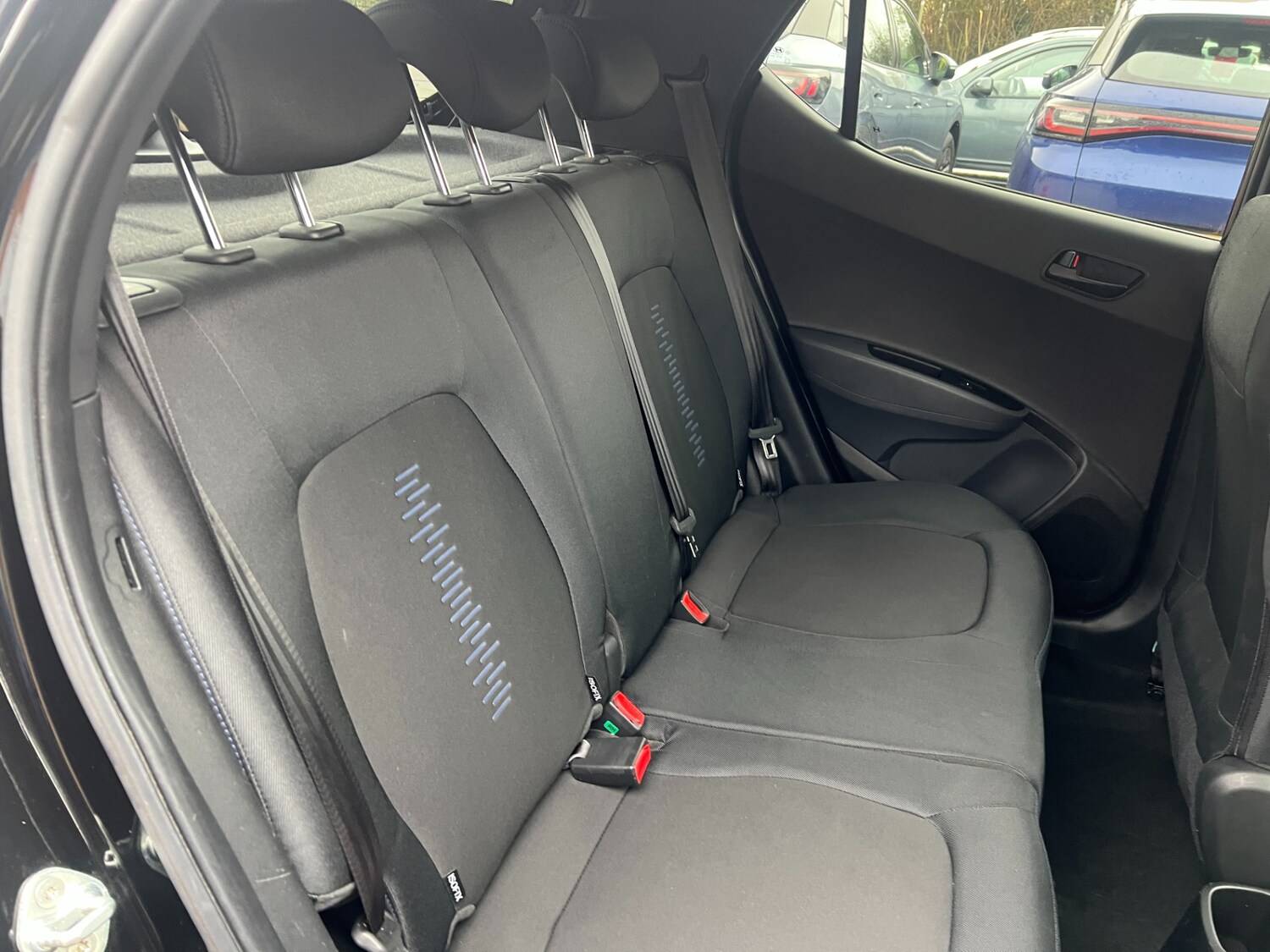 Used Hyundai i10 2019 for sale - 77760823: Photo 35