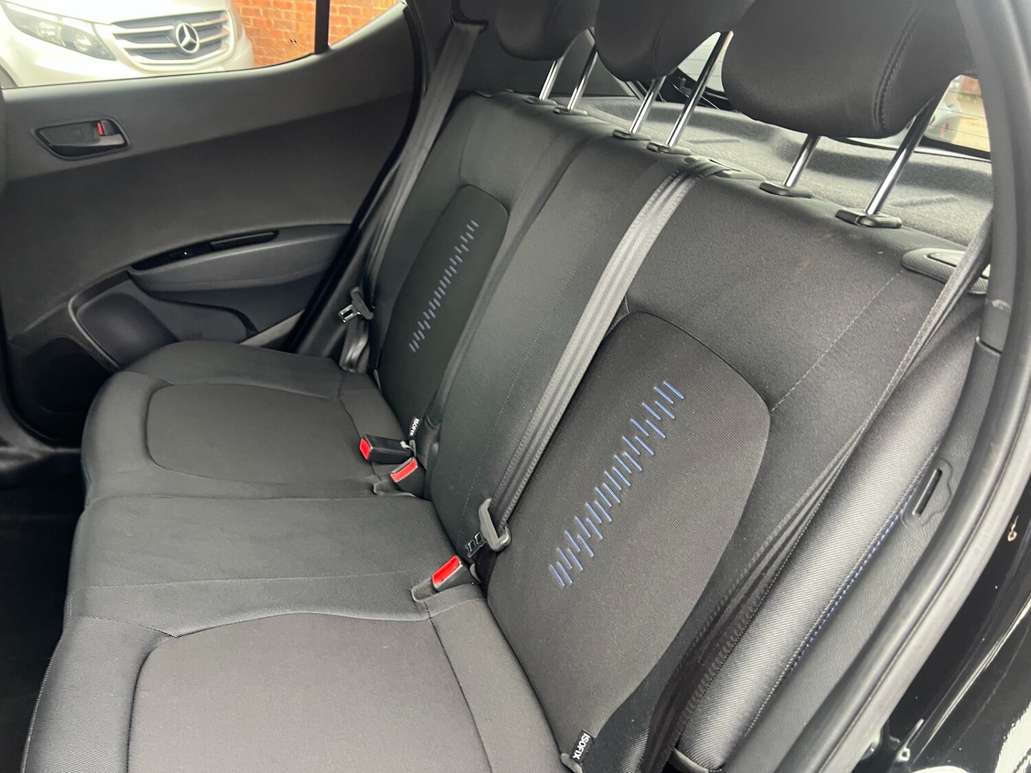 Used Hyundai i10 2019 for sale - 77760823: Photo 39