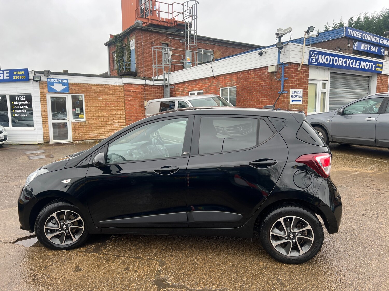 Used Hyundai i10 2019 for sale - 77760823: Photo 4