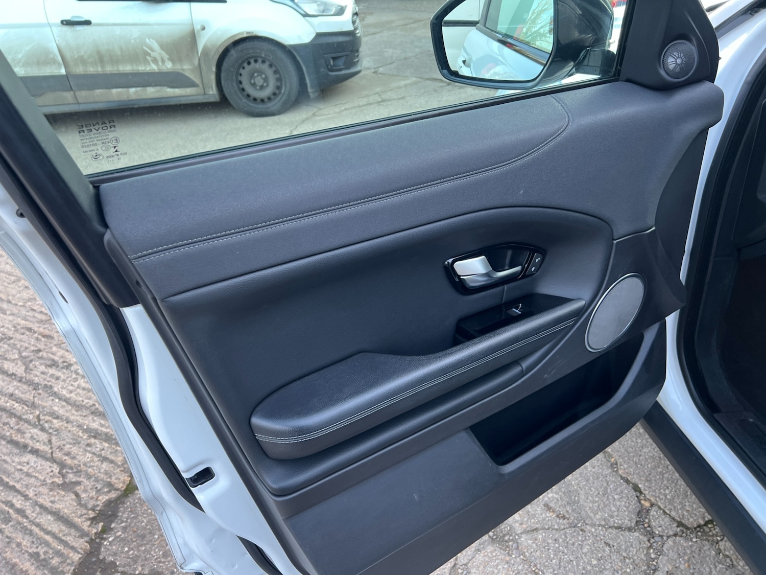 Used Land Rover Range Rover Evoque 2015 for sale - 77662303: Photo 12