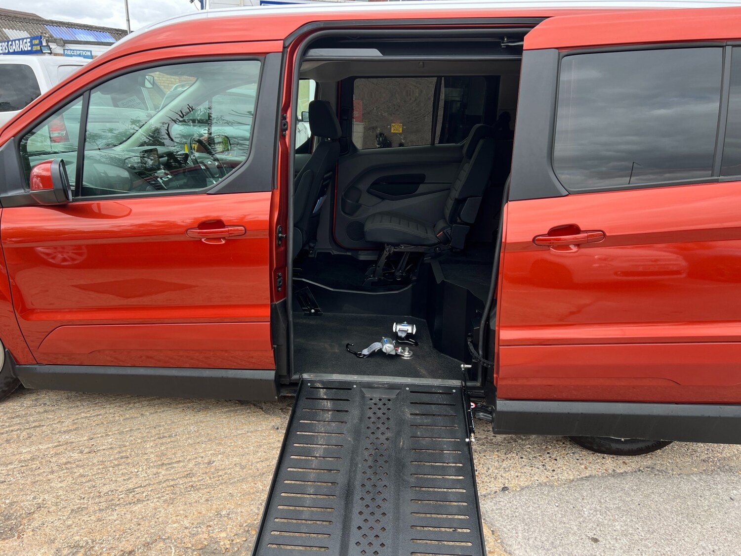 Used Ford Grand Tourneo Connect 2022 for sale - 77997302: Photo 34