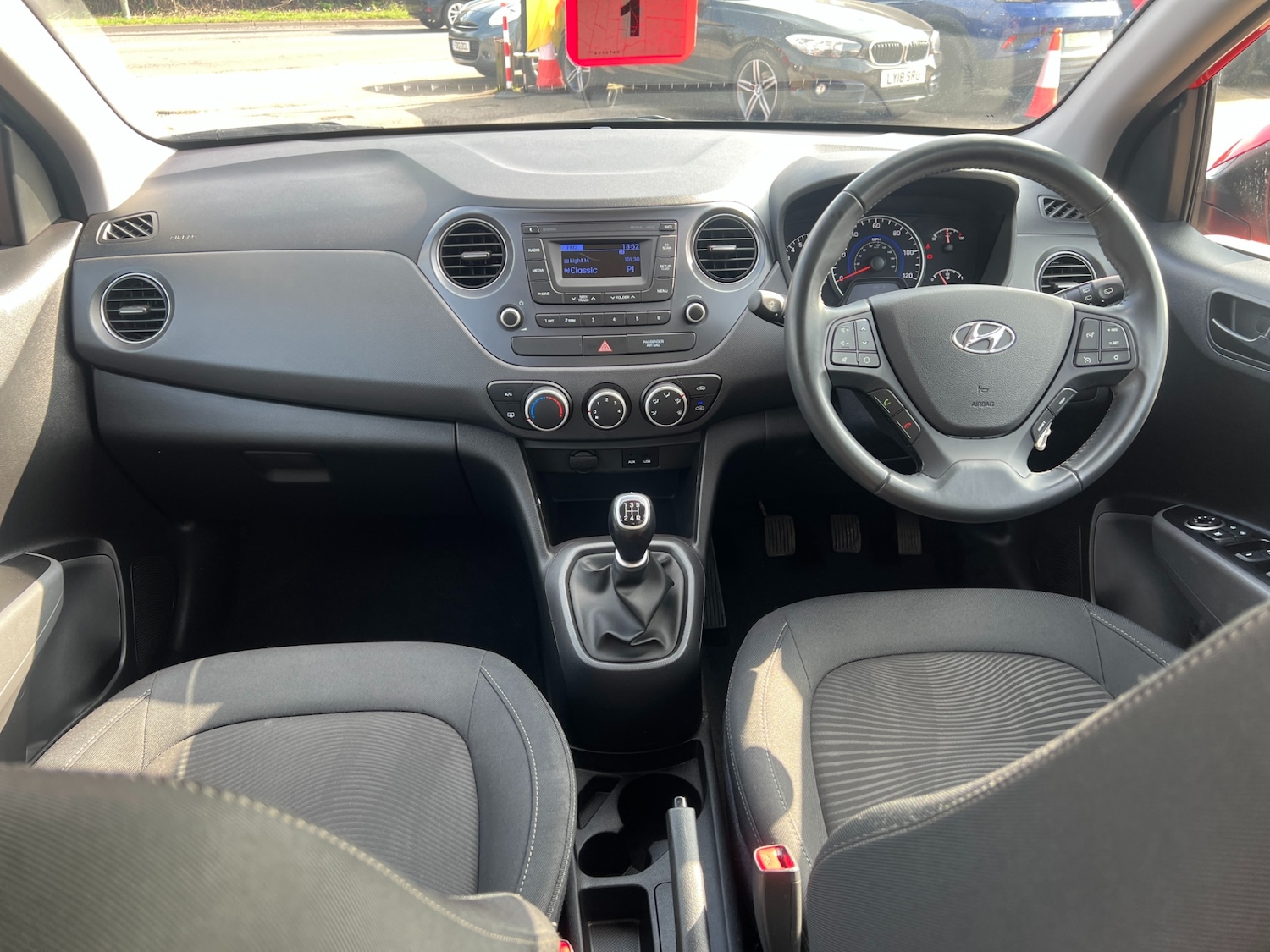 Used Hyundai i10 2019 for sale - 77760796: Photo 14