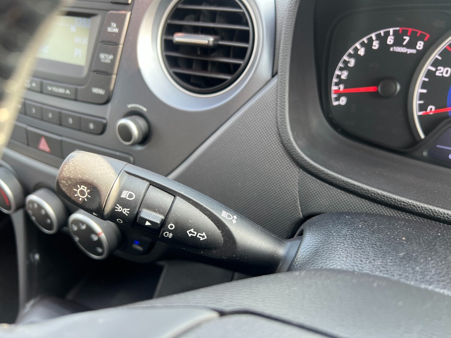 Used Hyundai i10 2019 for sale - 77760796: Photo 26