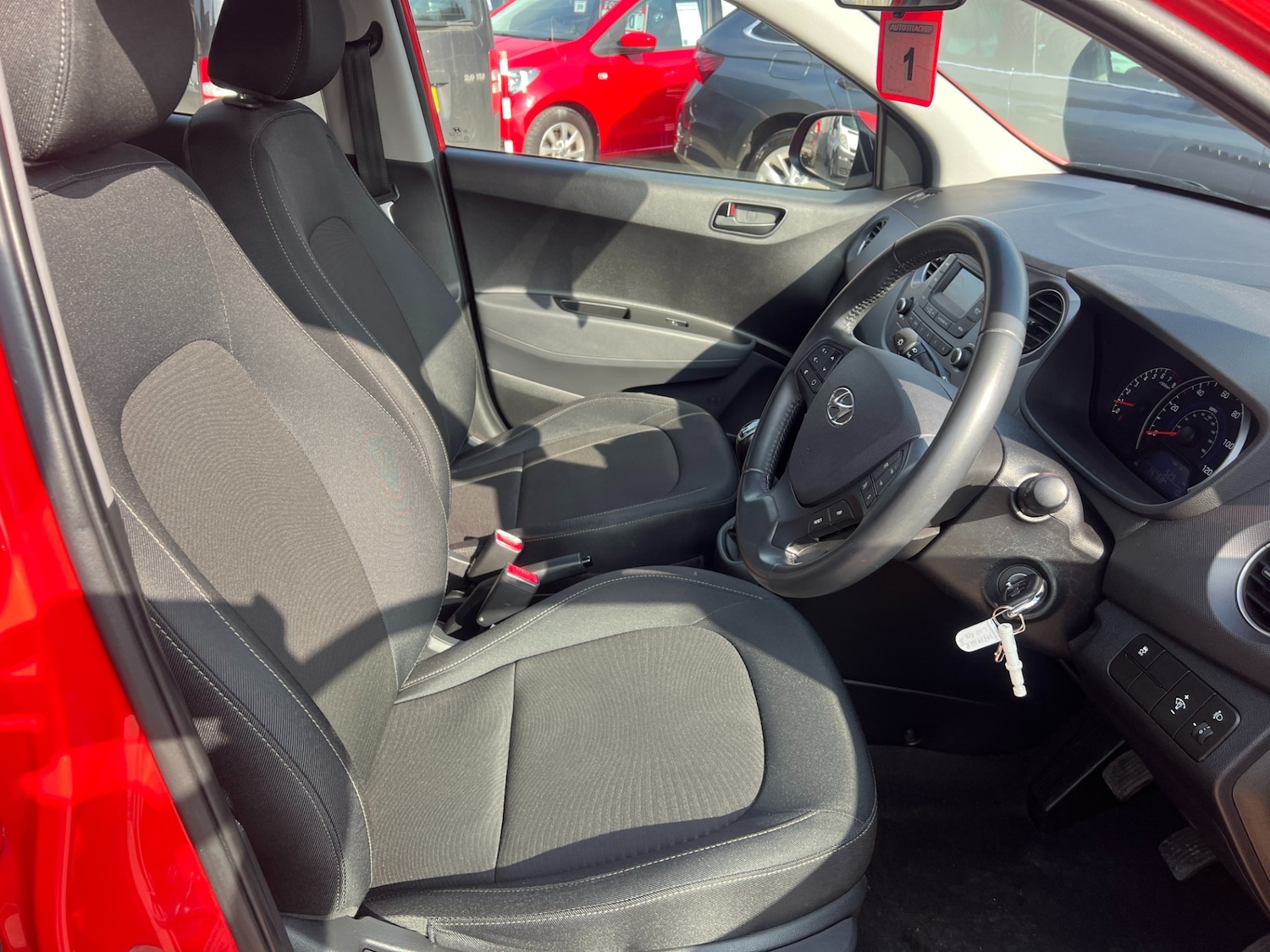 Used Hyundai i10 2019 for sale - 77760796: Photo 30