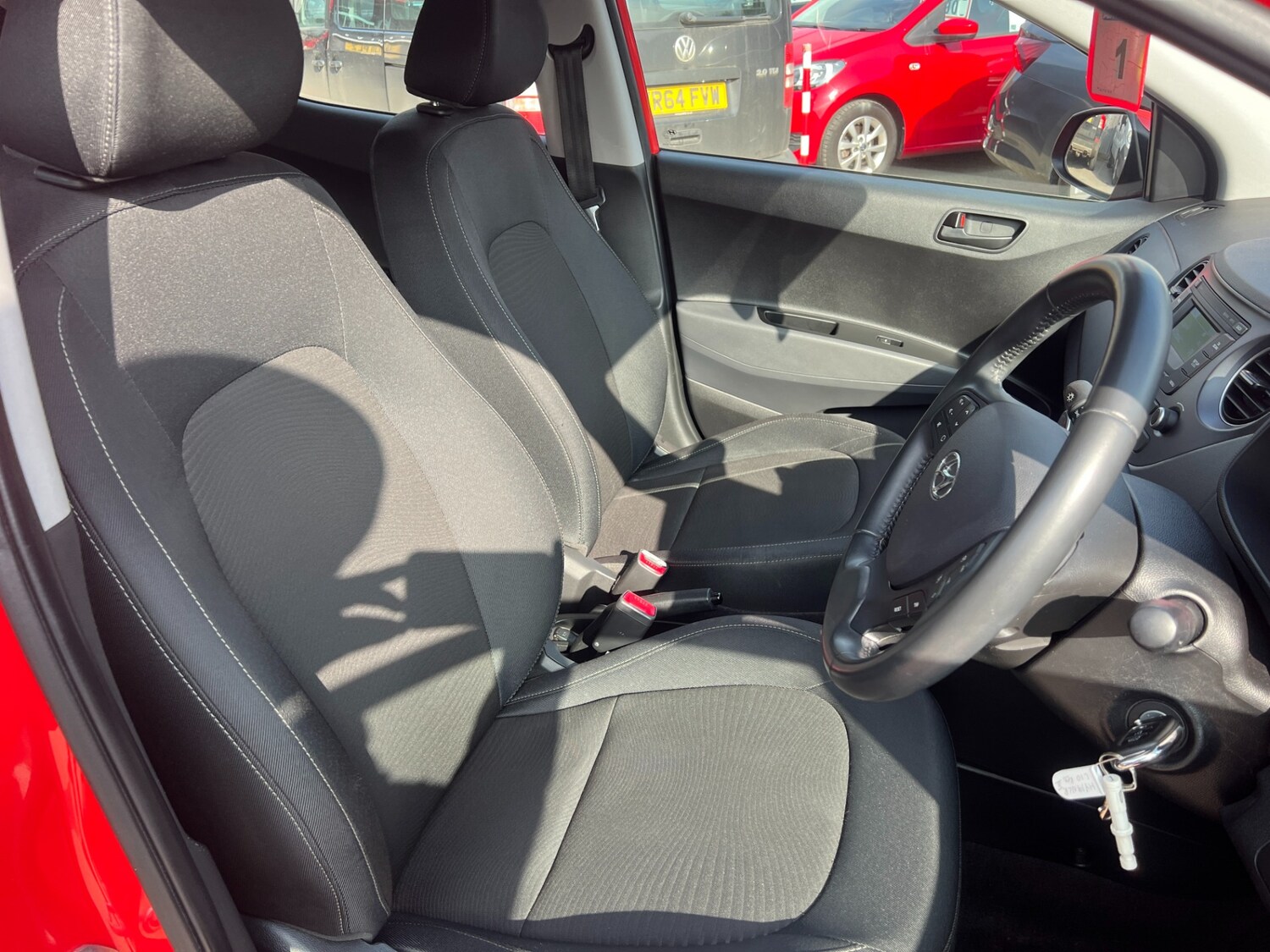 Used Hyundai i10 2019 for sale - 77760796: Photo 32