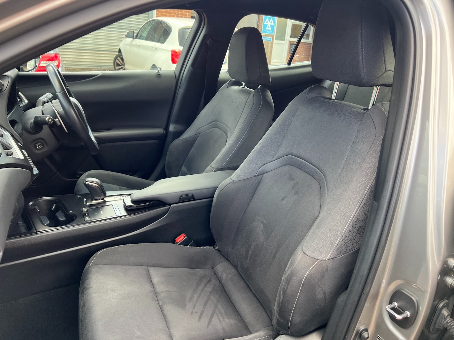 Used Lexus UX 2022 for sale - 76312533: Photo 13