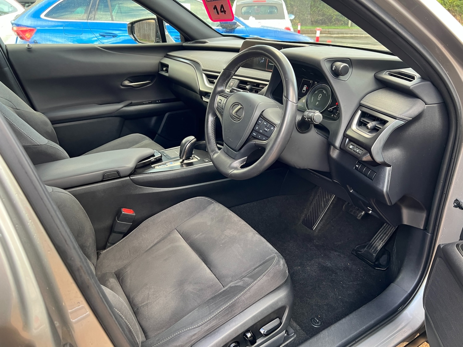 Used Lexus UX 2022 for sale - 76312533: Photo 33