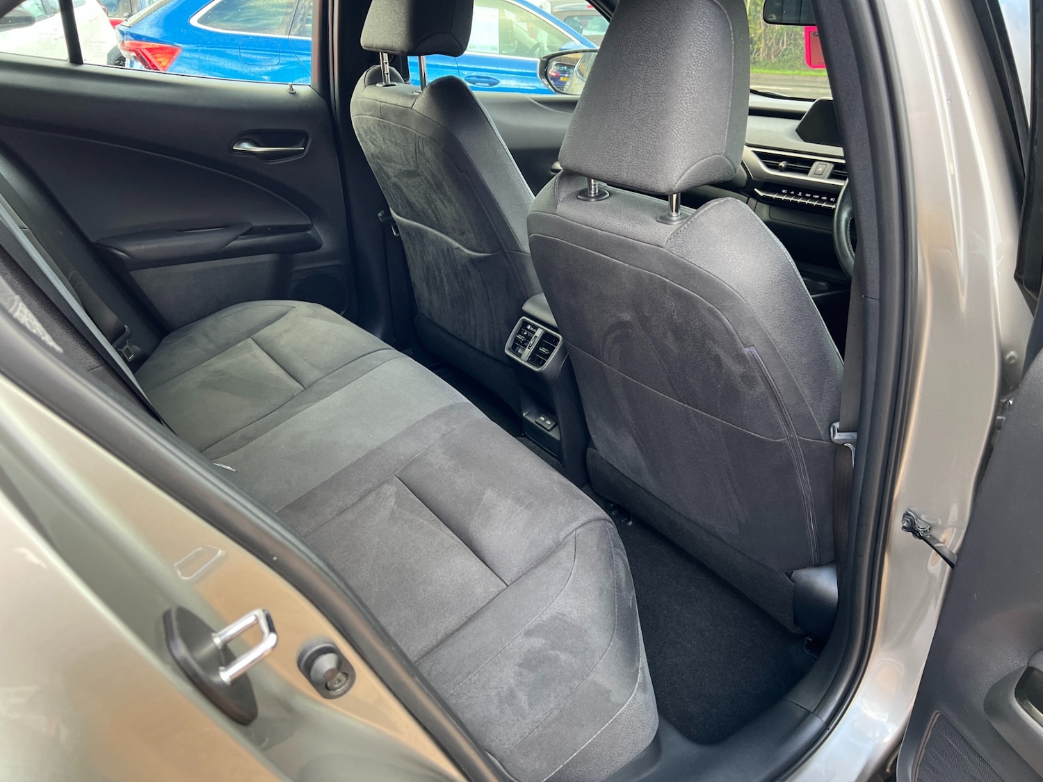 Used Lexus UX 2022 for sale - 76312533: Photo 37