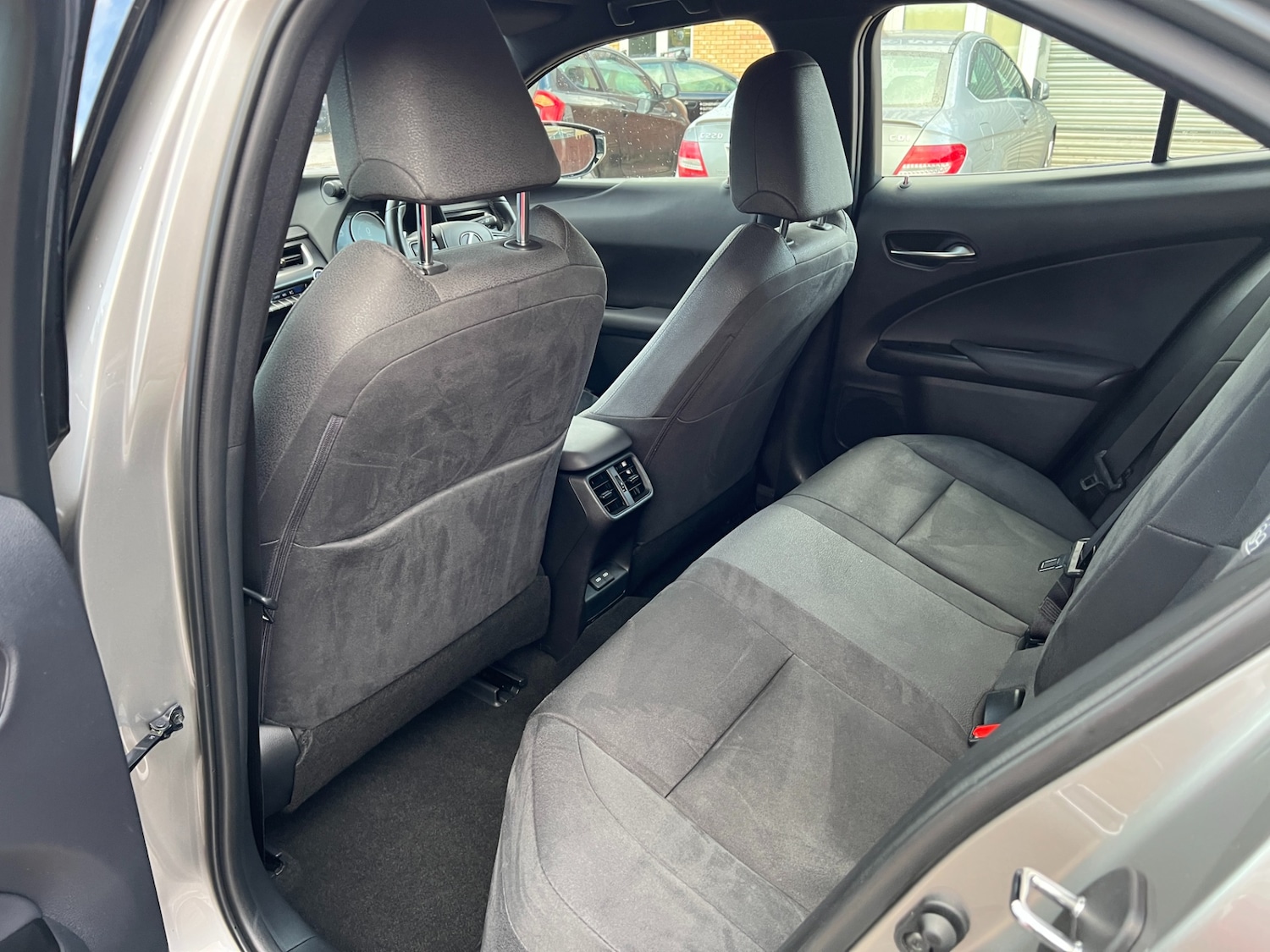 Used Lexus UX 2022 for sale - 76312533: Photo 41