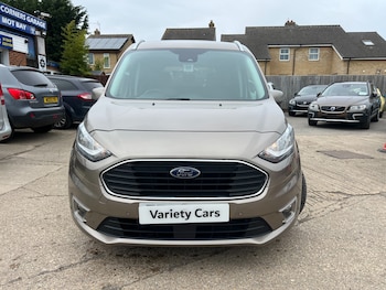 Used Ford Grand Tourneo Connect 2020 for sale - 78267043: Photo