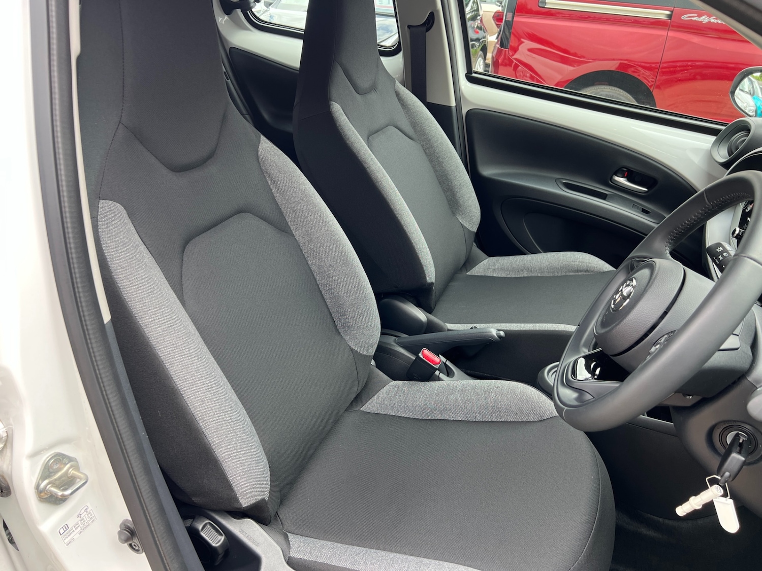 Used Toyota Aygo X 2022 for sale - 77055111: Photo 34