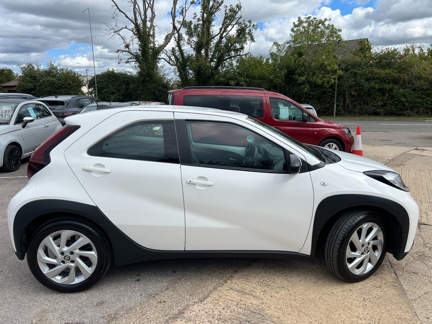 Used Toyota Aygo X 2022 for sale - 77055111: Photo 8
