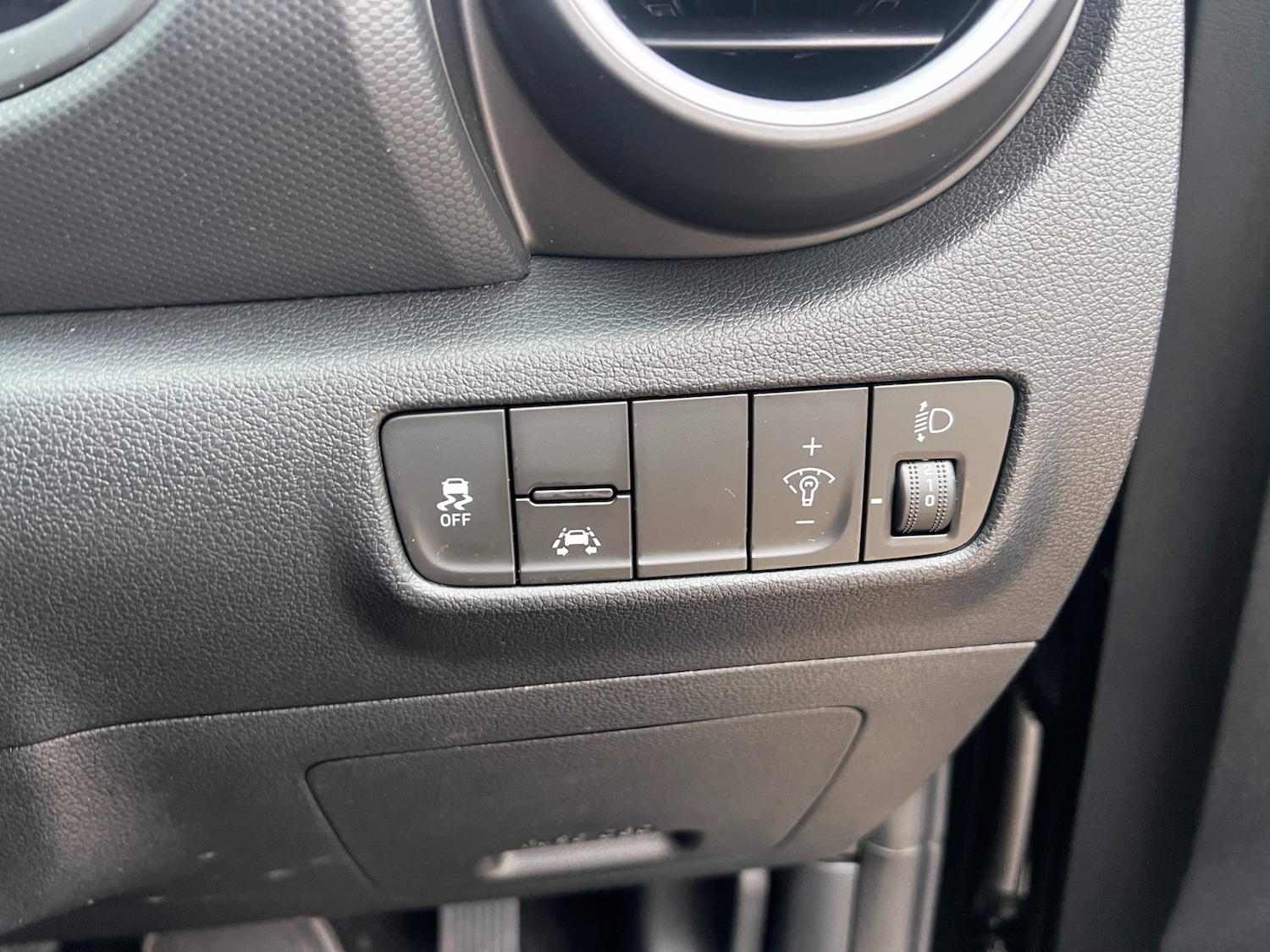 Used Hyundai KONA 2021 for sale - 77833366: Photo 28