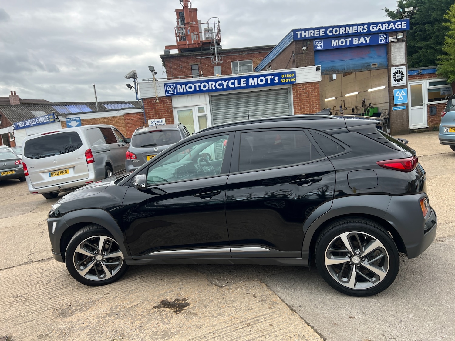 Used Hyundai KONA 2021 for sale - 77833366: Photo 4