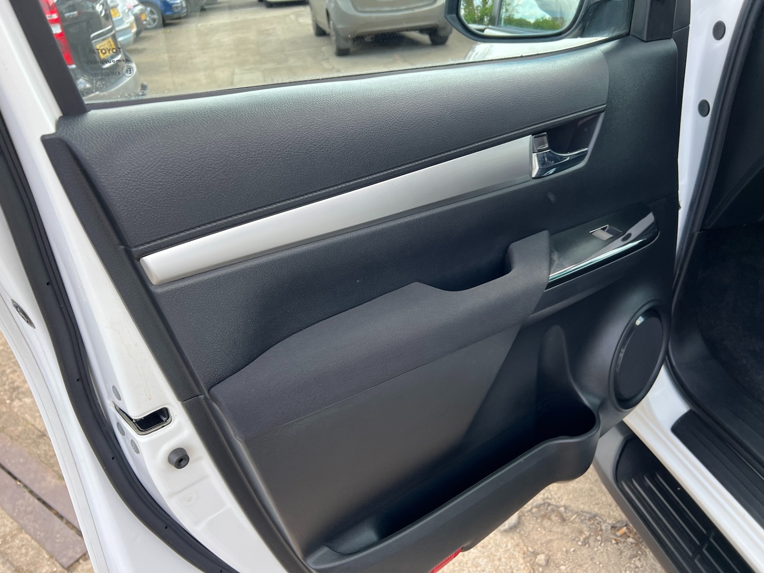 Used Toyota Hilux 2020 for sale - 77997619: Photo 12