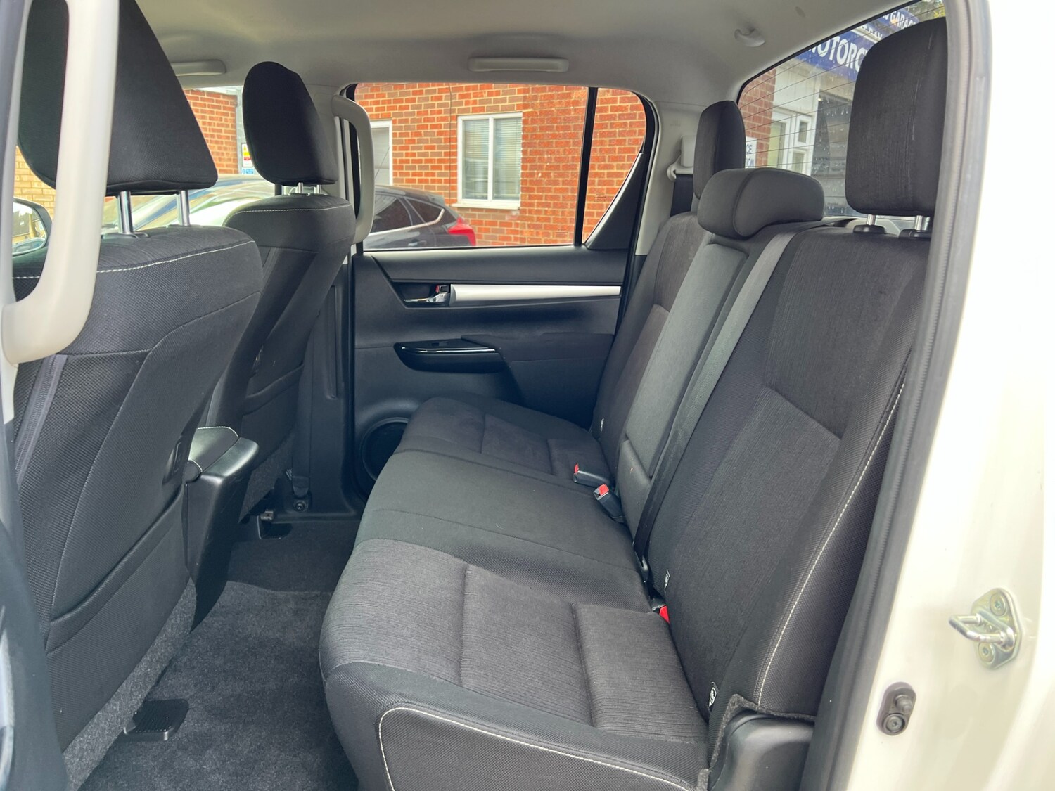 Used Toyota Hilux 2020 for sale - 77997619: Photo 39