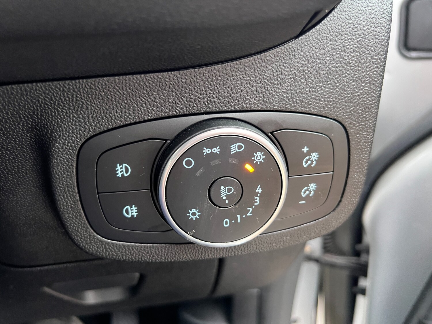 Used Ford Fiesta 2019 for sale - 77475110: Photo 29