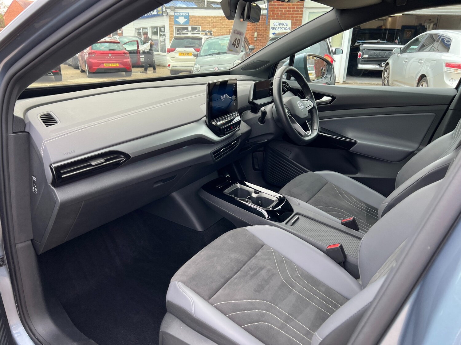 Used Volkswagen ID.4 2023 for sale - 77998107: Photo 10