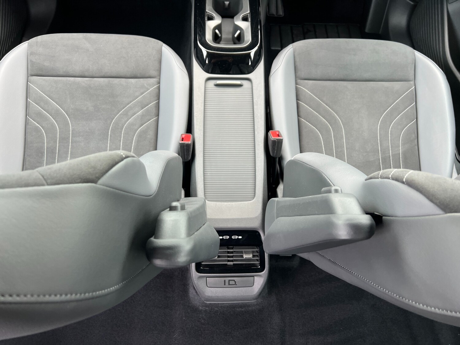 Used Volkswagen ID.4 2023 for sale - 77998107: Photo 17