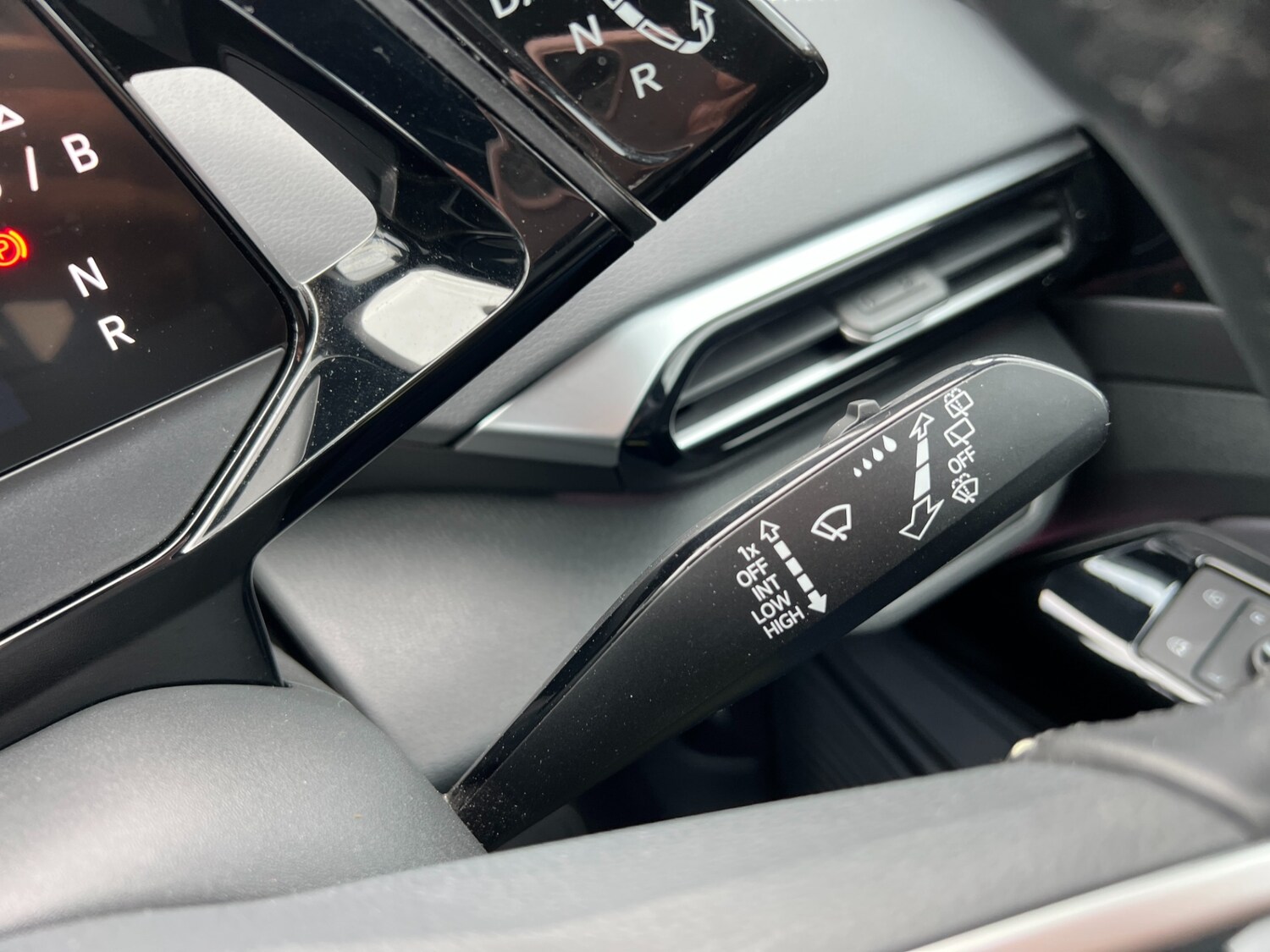 Used Volkswagen ID.4 2023 for sale - 77998107: Photo 28