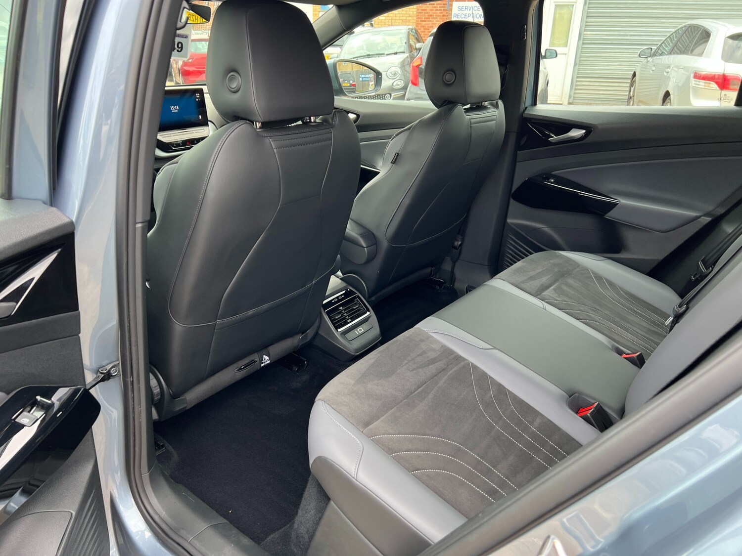 Used Volkswagen ID.4 2023 for sale - 77998107: Photo 42