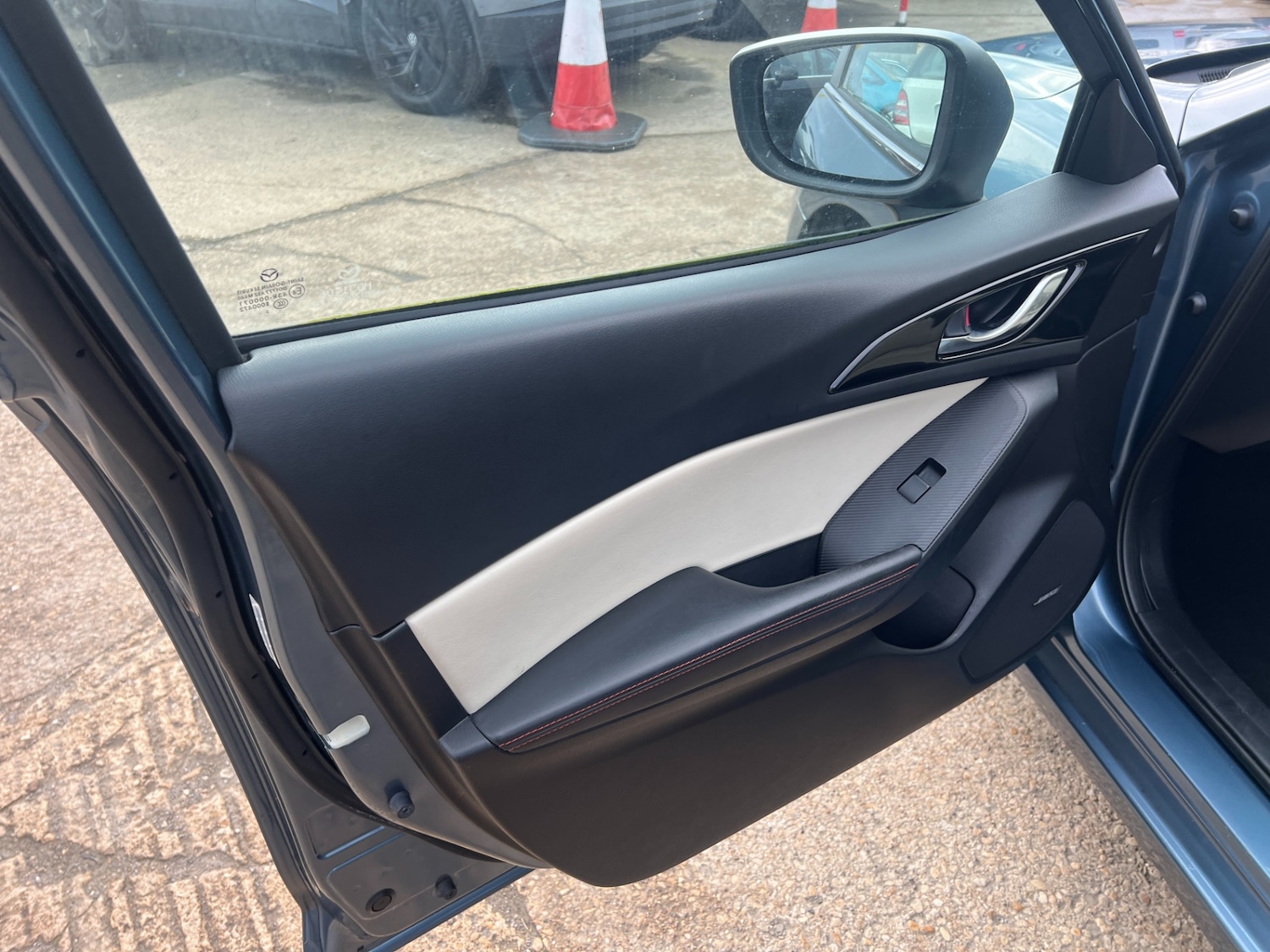 Used Mazda Mazda3 2014 for sale - 77703067: Photo 13