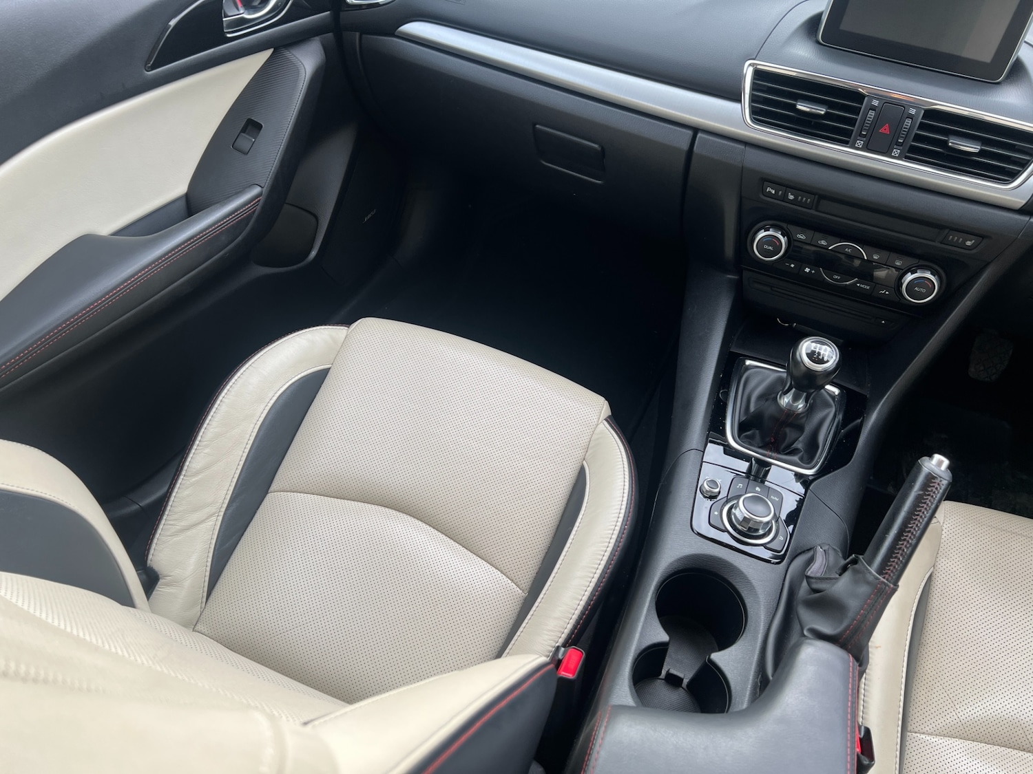 Used Mazda Mazda3 2014 for sale - 77703067: Photo 16