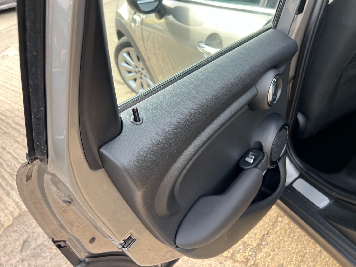 Used MINI Hatch 2017 for sale - 78179709: Photo 42