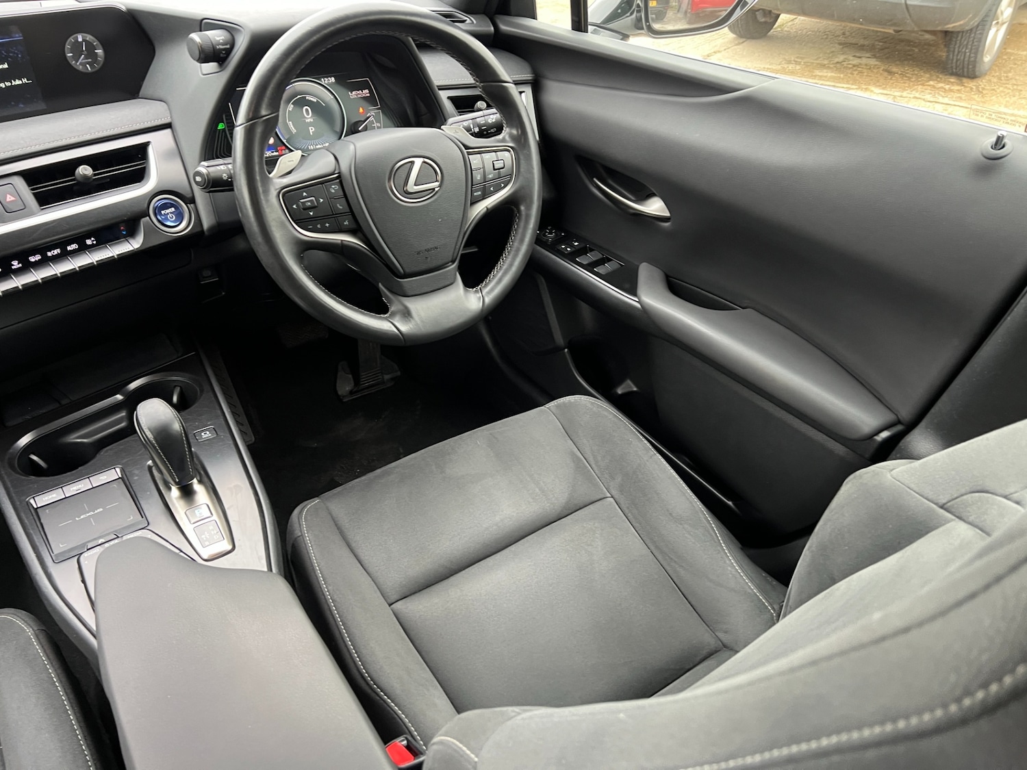 Used Lexus UX 2021 for sale - 76969244: Photo 11