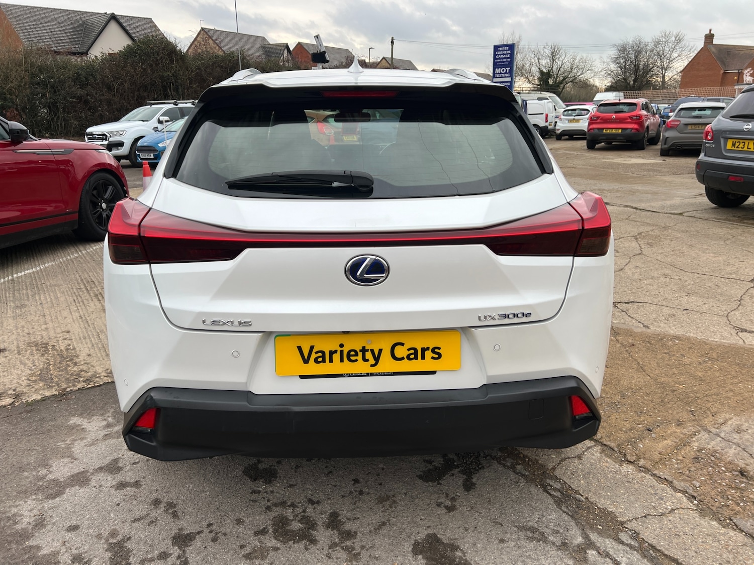 Used Lexus UX 2021 for sale - 76969244: Photo 3