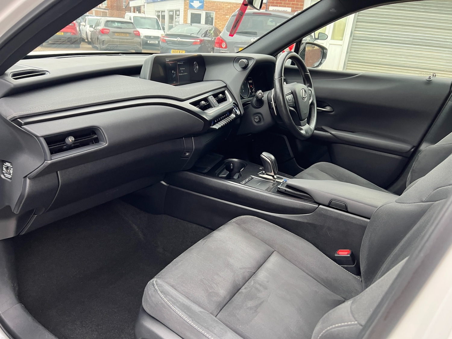 Used Lexus UX 2021 for sale - 76969244: Photo 6