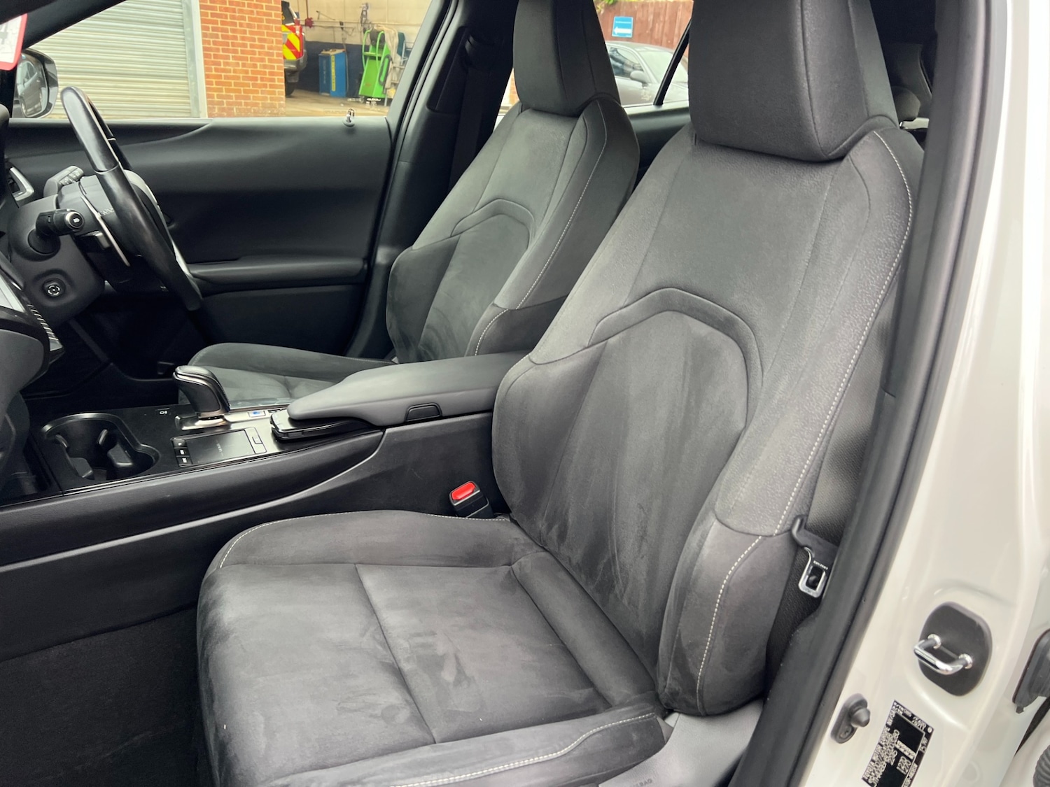 Used Lexus UX 2021 for sale - 76969244: Photo 8