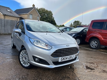 2014 (14) - 1.0 EcoBoost 125 Titanium 5dr