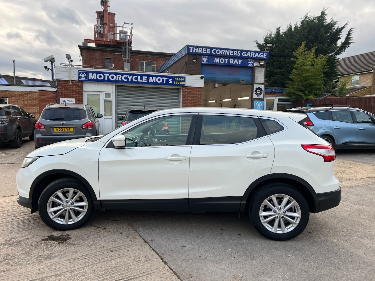 Used Nissan Qashqai 2014 for sale - 77889327: Photo 4