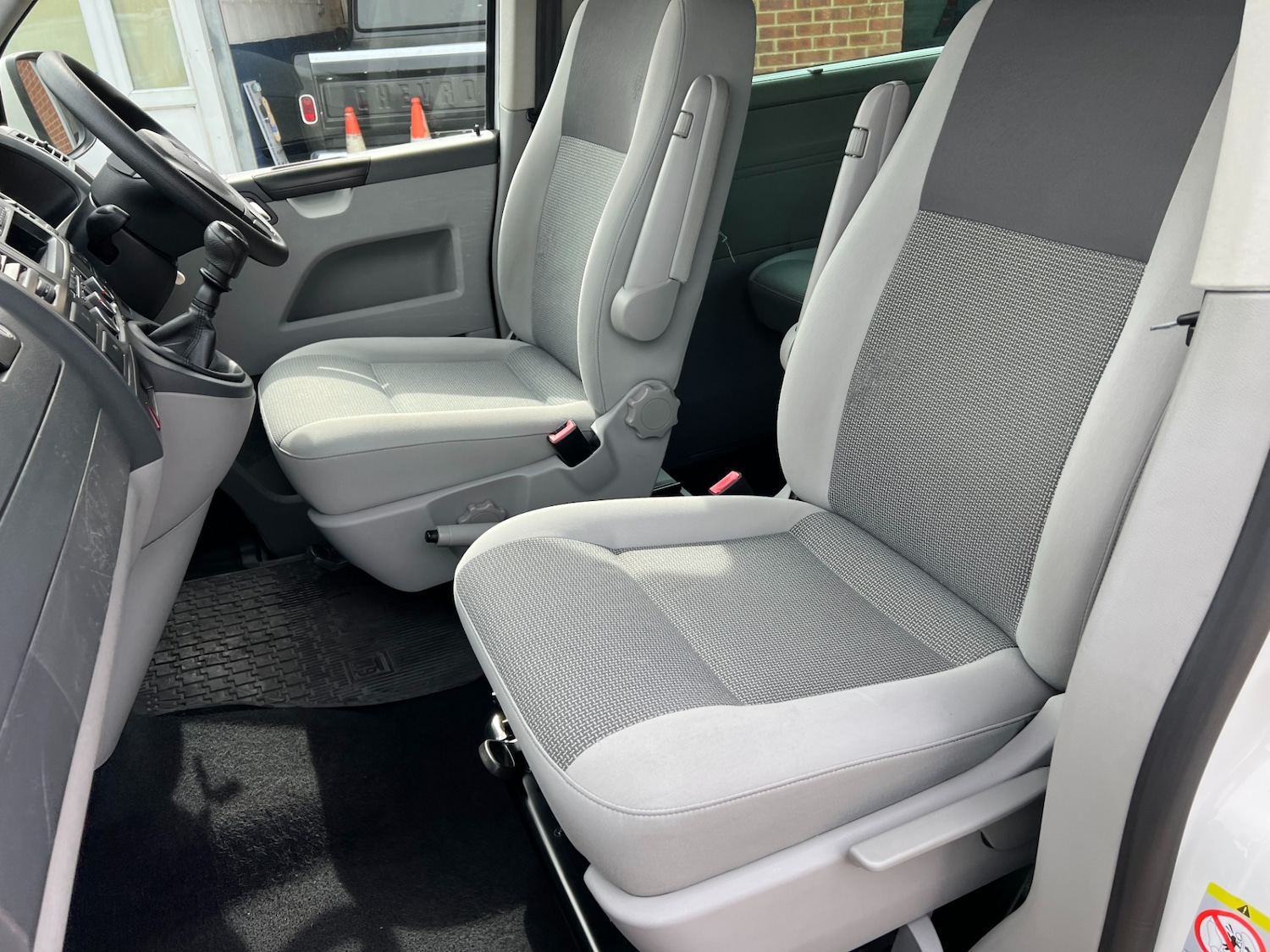 Used Volkswagen Transporter Shuttle 2013 for sale - 78176601: Photo 14