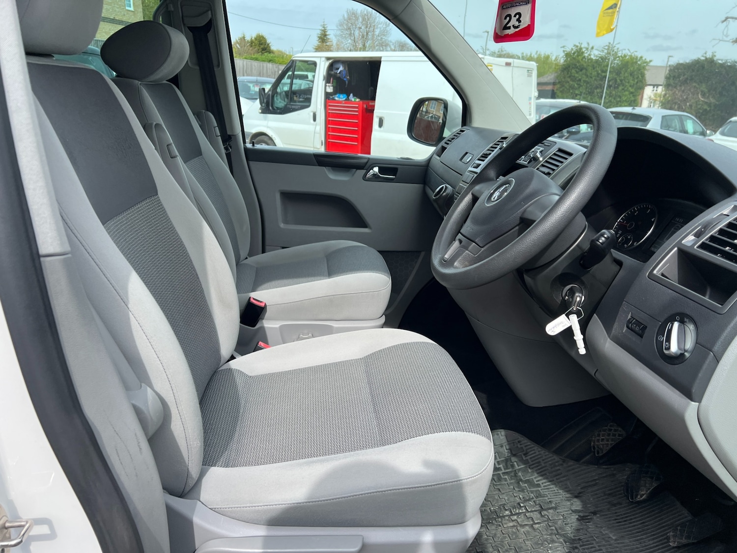 Used Volkswagen Transporter Shuttle 2013 for sale - 78176601: Photo 20