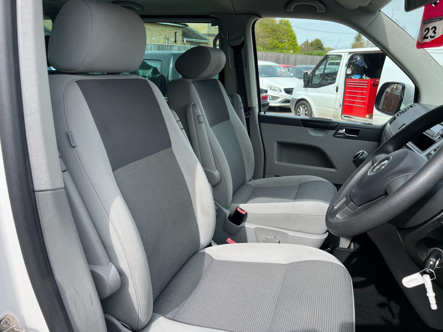 Used Volkswagen Transporter Shuttle 2013 for sale - 78176601: Photo 21