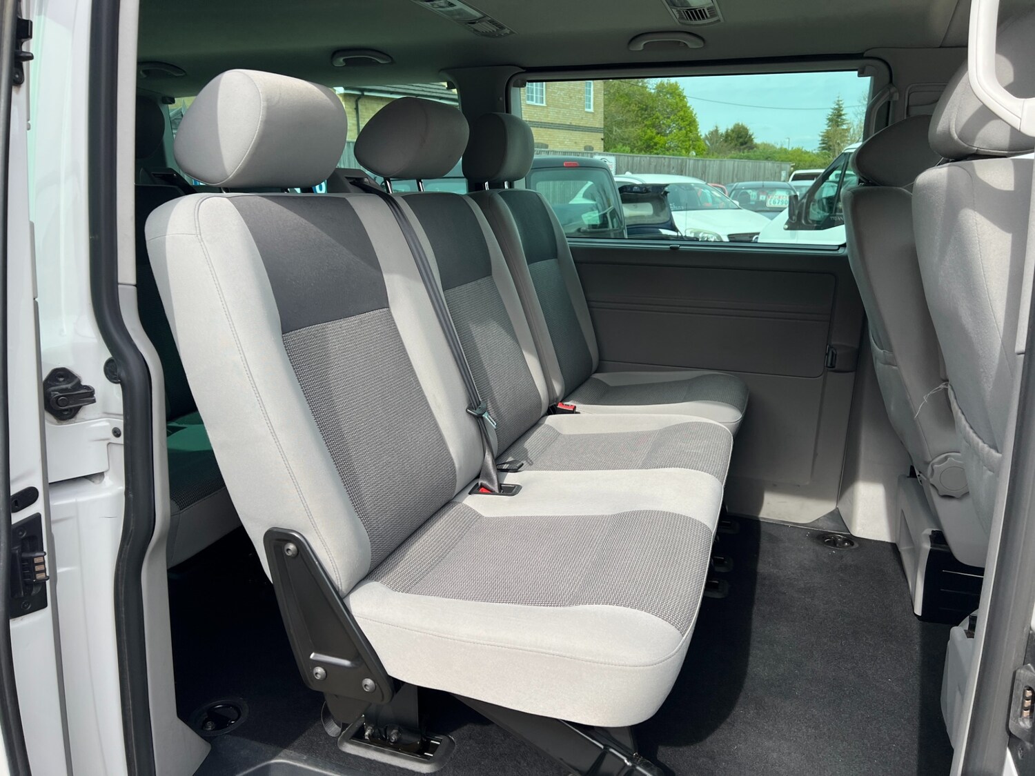 Used Volkswagen Transporter Shuttle 2013 for sale - 78176601: Photo 30