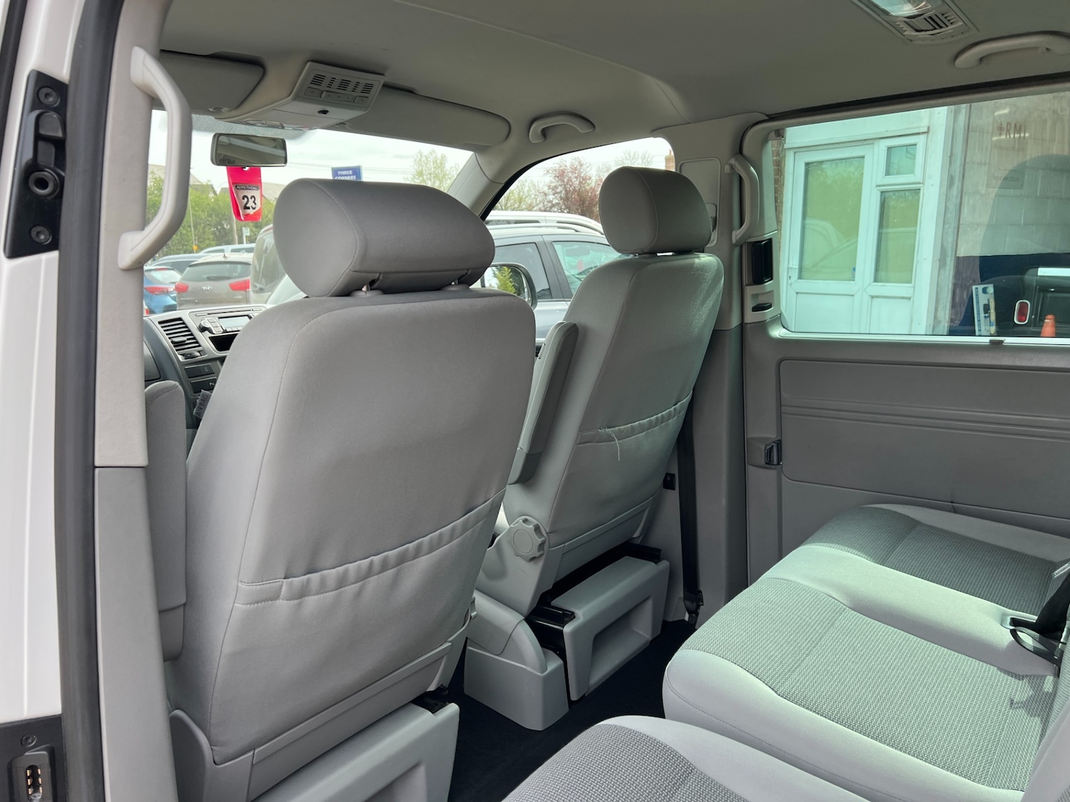 Used Volkswagen Transporter Shuttle 2013 for sale - 78176601: Photo 37