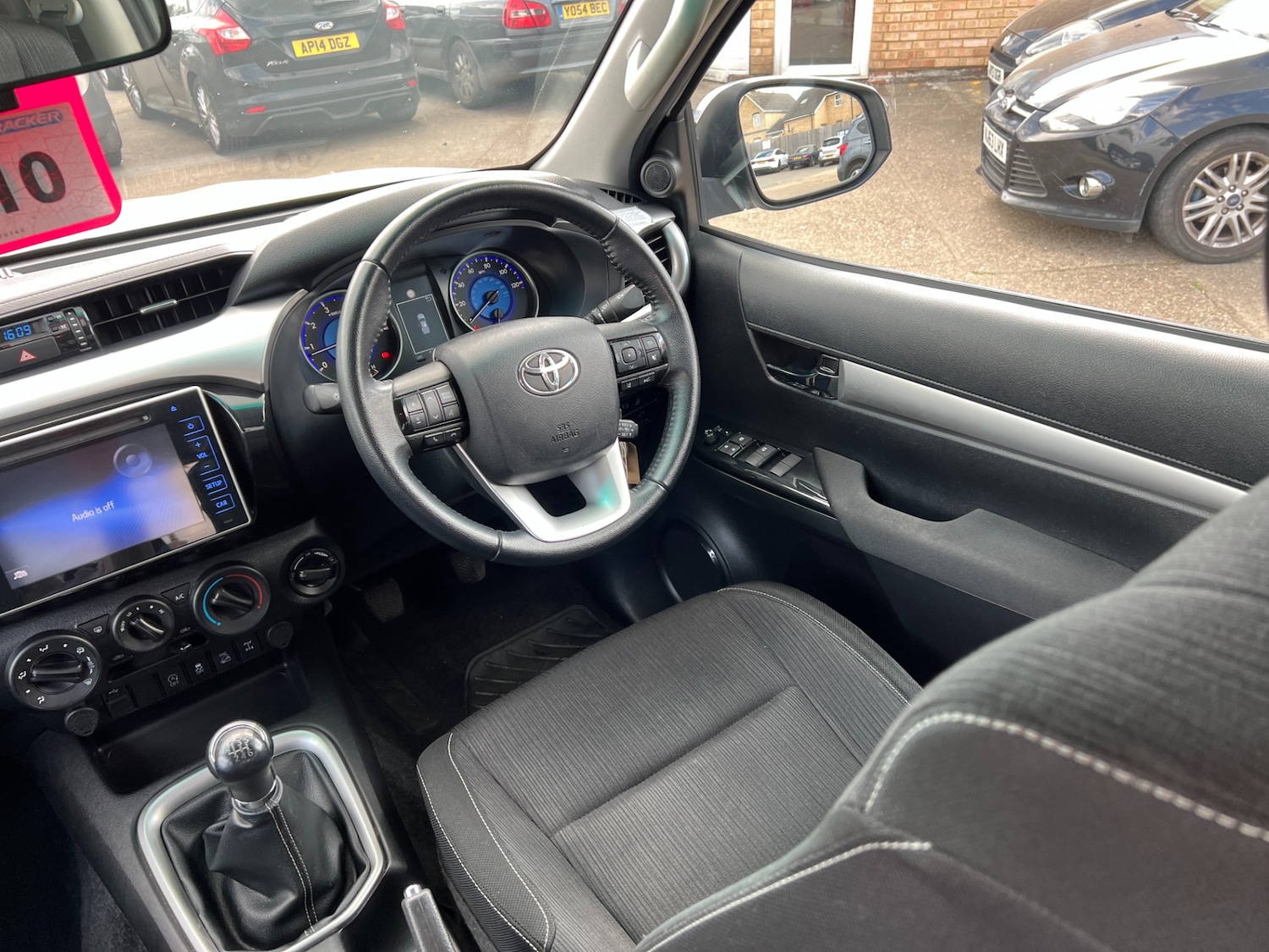 Used Toyota Hilux 2020 for sale - 77058693: Photo 15