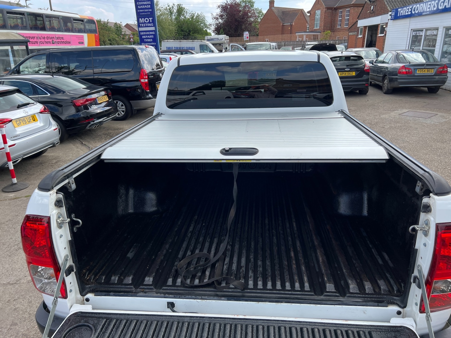 Used Toyota Hilux 2020 for sale - 77058693: Photo 46