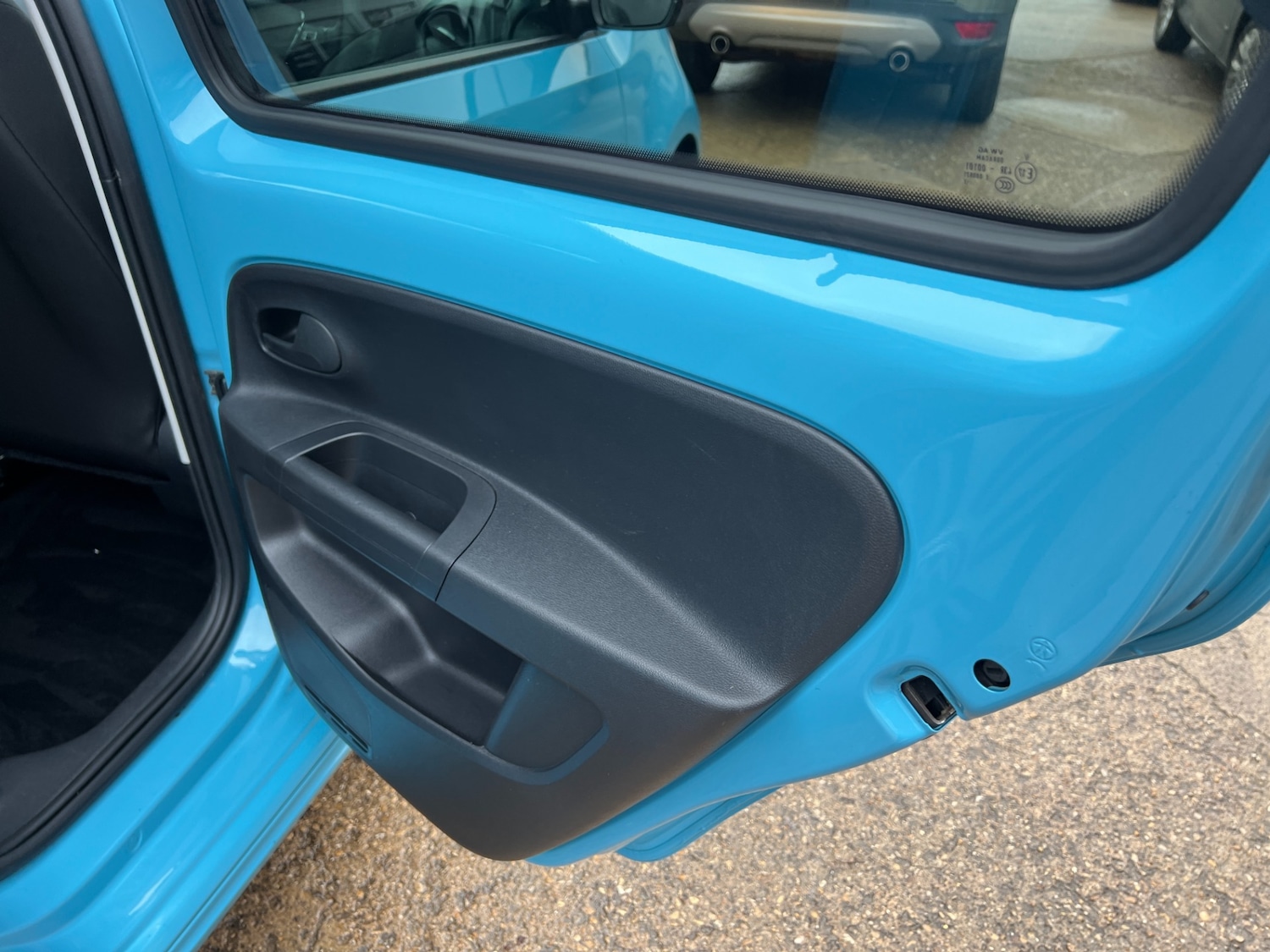 Used Volkswagen up! 2022 for sale - 76736097: Photo 38