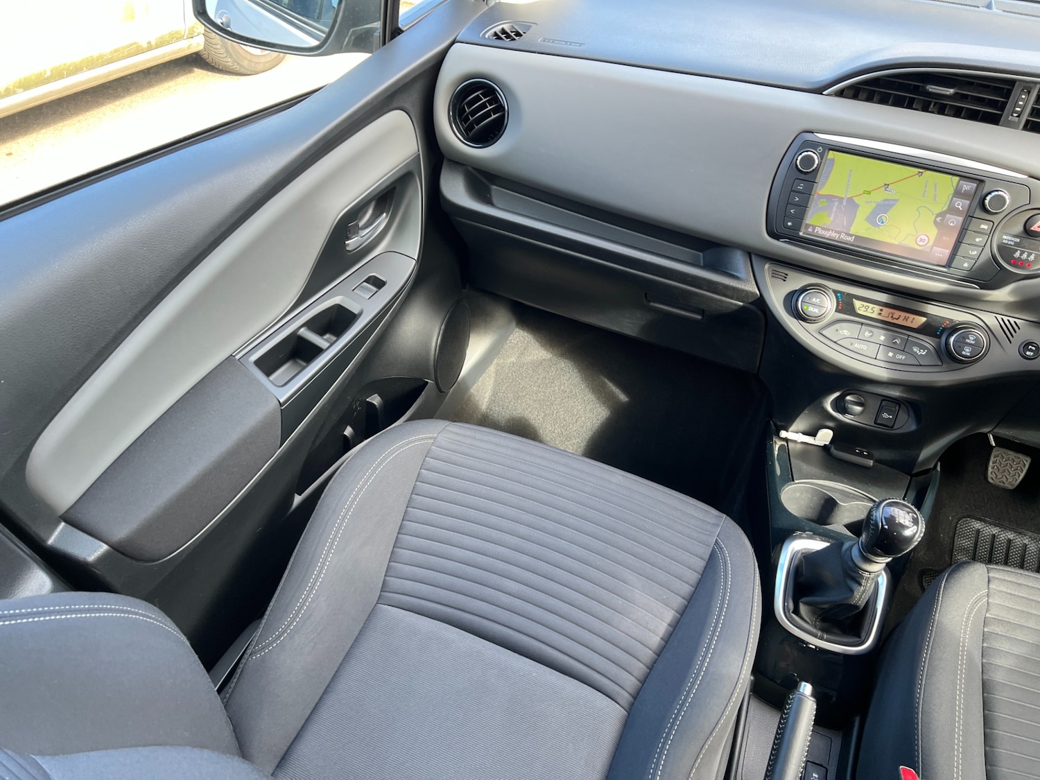 Used Toyota Yaris 2016 for sale - 78042964: Photo 16